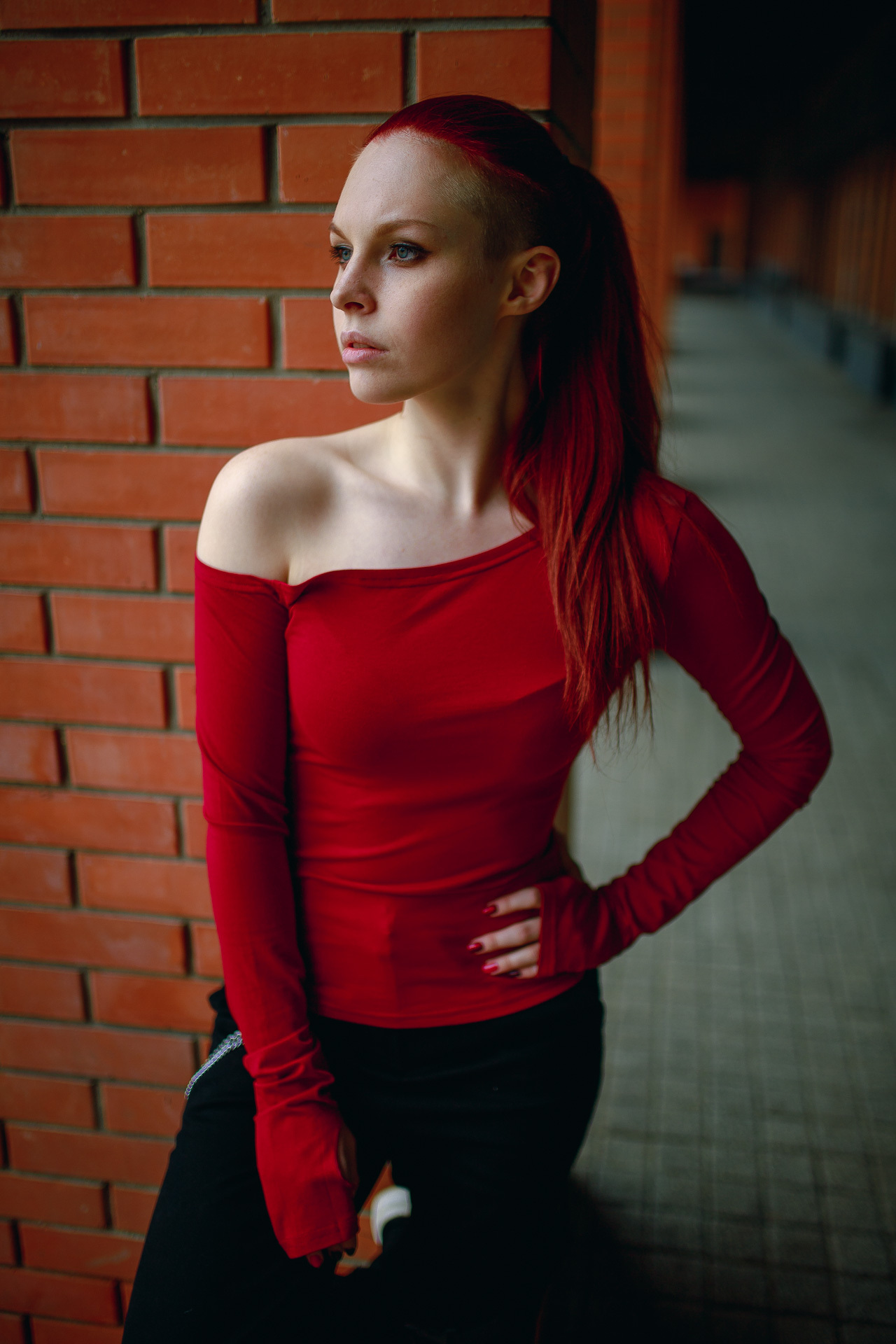 яркая современная одежда